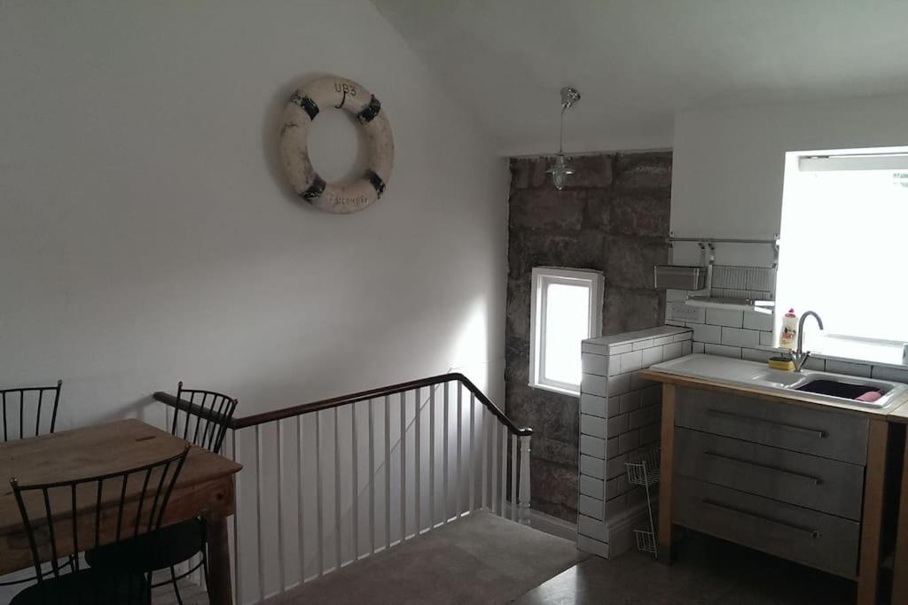 Seaview With Oodles Of Charm Sleeps 4 Appartement